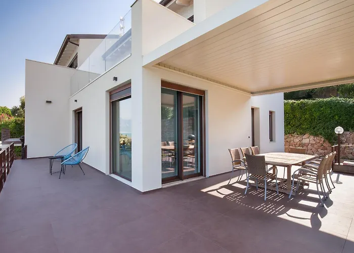Casa Willhelm-piscina E Vista Albisano